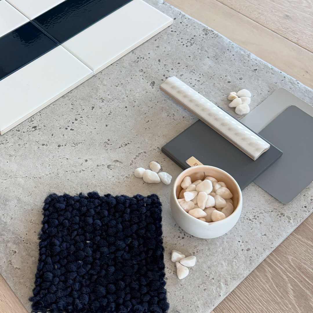 teal-blue-stripes-image2–520×520