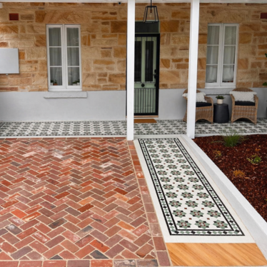 Glasgow pattern with norwood border